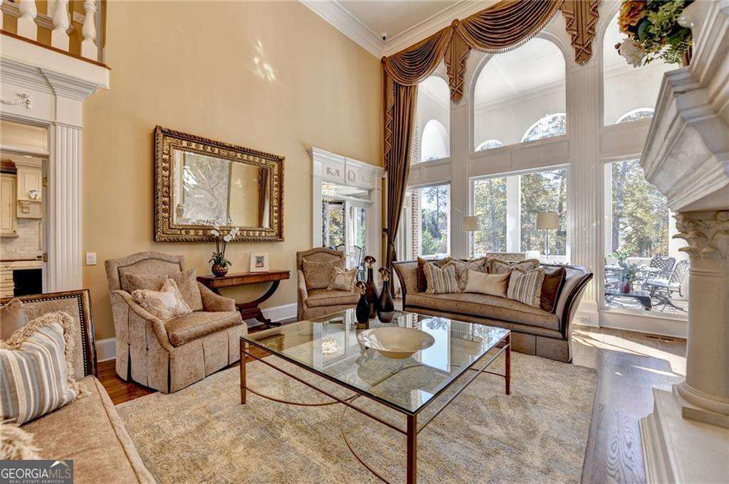 6680 Sunbriar Drive Property Photo 13