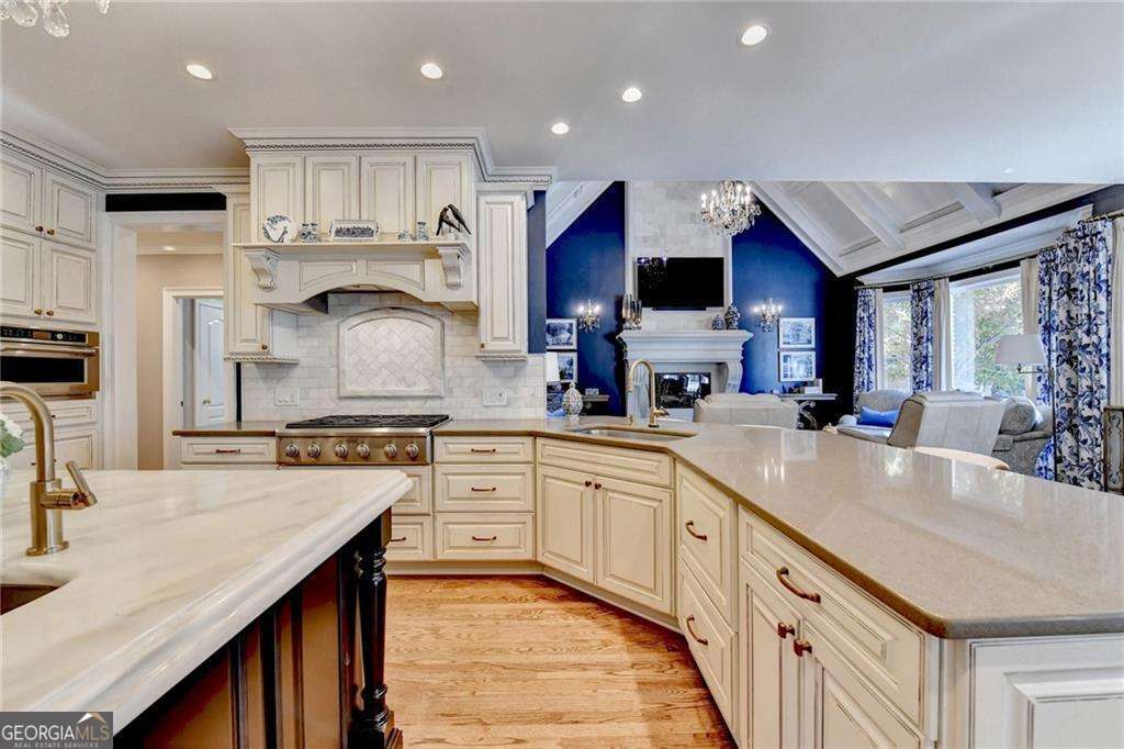 6680 Sunbriar Drive Property Photo 23