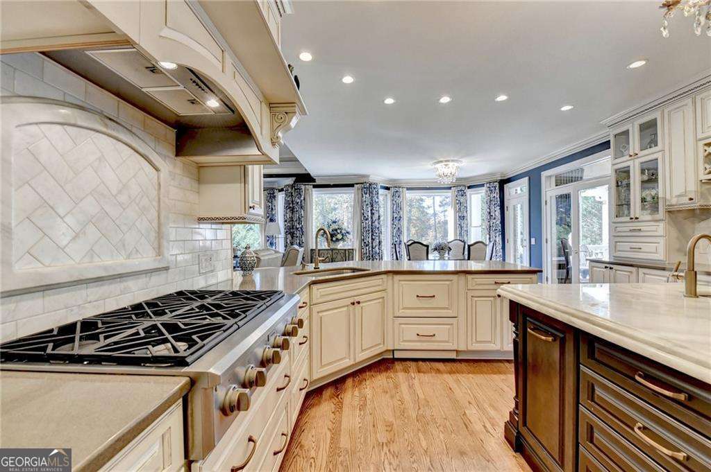 6680 Sunbriar Drive Property Photo 25