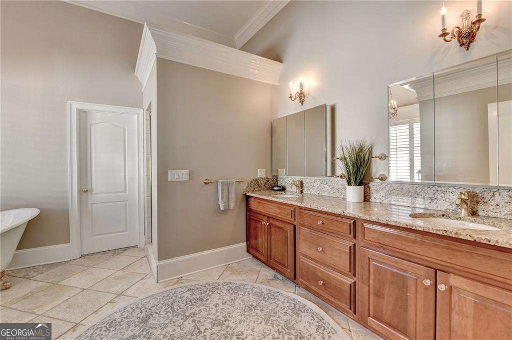 6680 Sunbriar Drive Property Photo 41