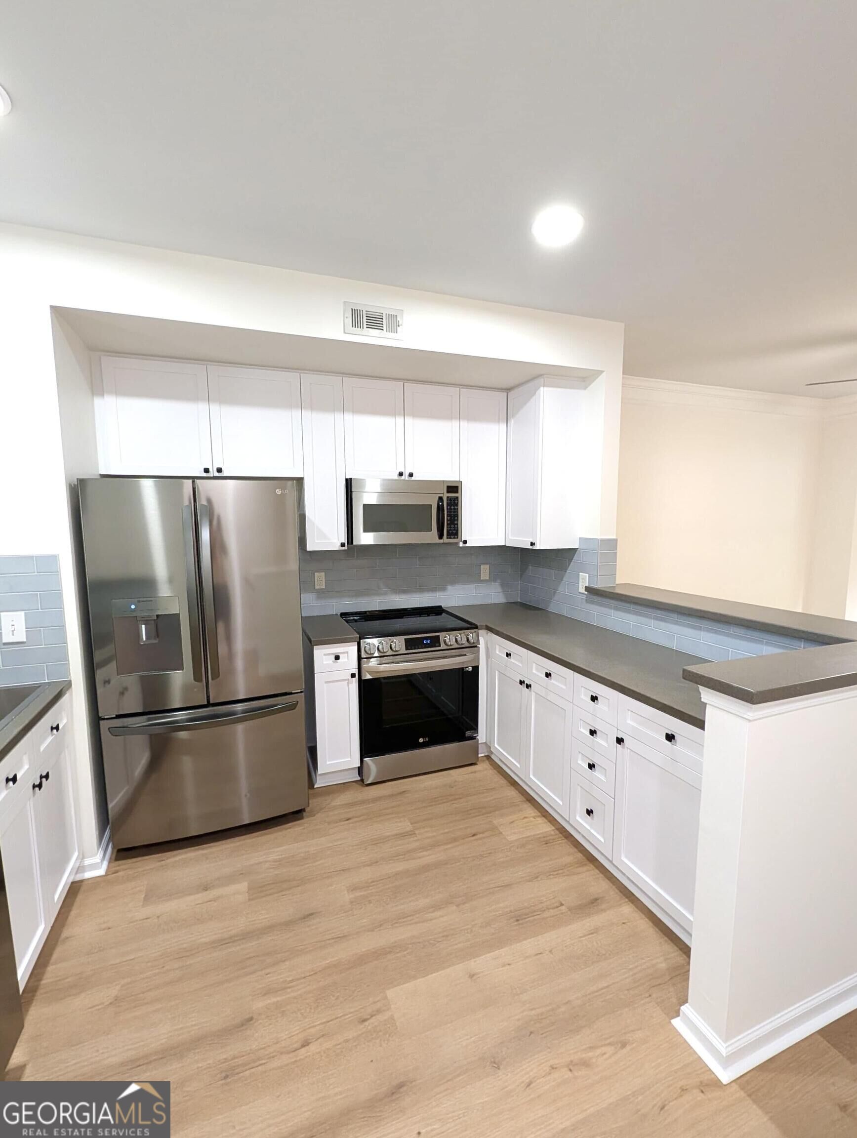 951 Glenwood Avenue Se # 2105 Property Photo 2