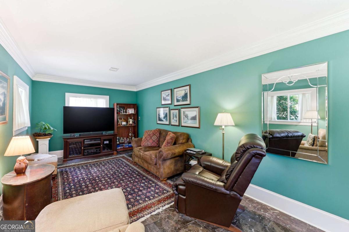 511 Dixon Drive Property Photo 15