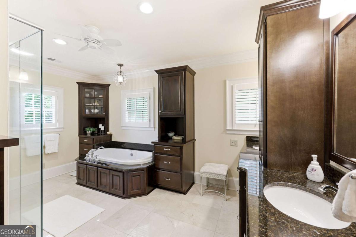 511 Dixon Drive Property Photo 30