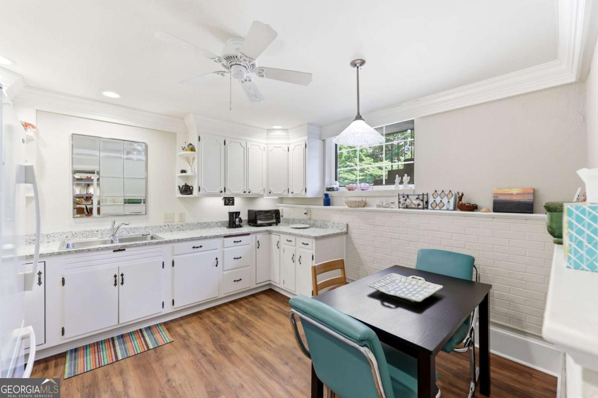 511 Dixon Drive Property Photo 45