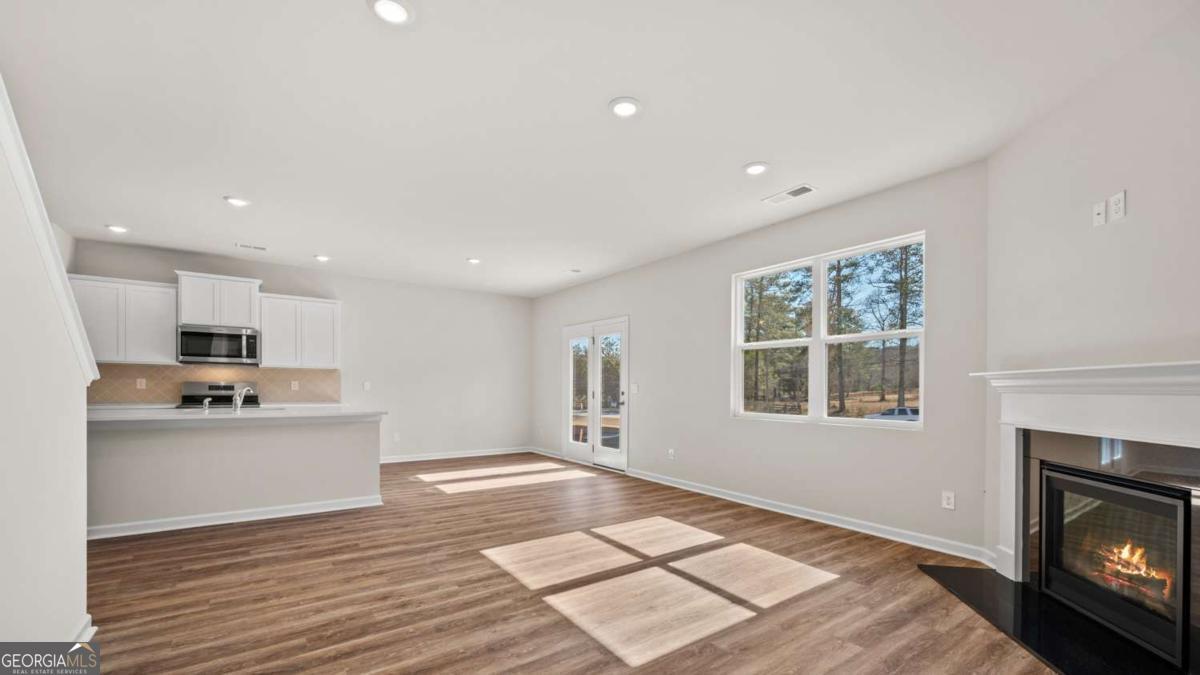 486 Abbott Road Property Photo 14