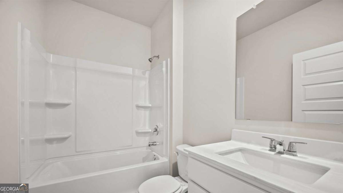 486 Abbott Road Property Photo 17