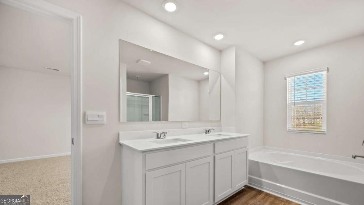 486 Abbott Road Property Photo 29