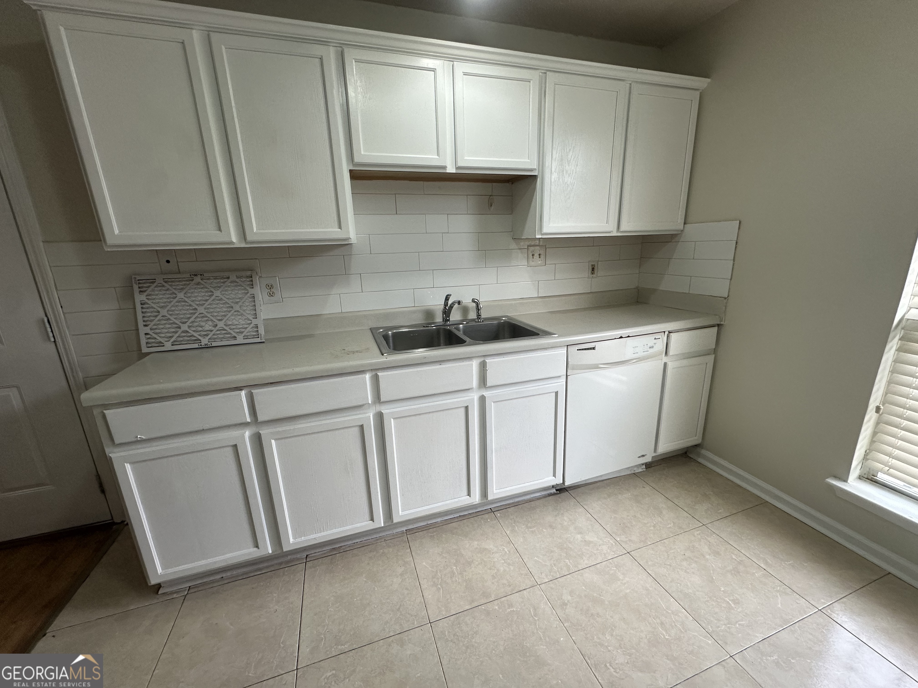 465 Eagles Crossing Circle Property Photo 6