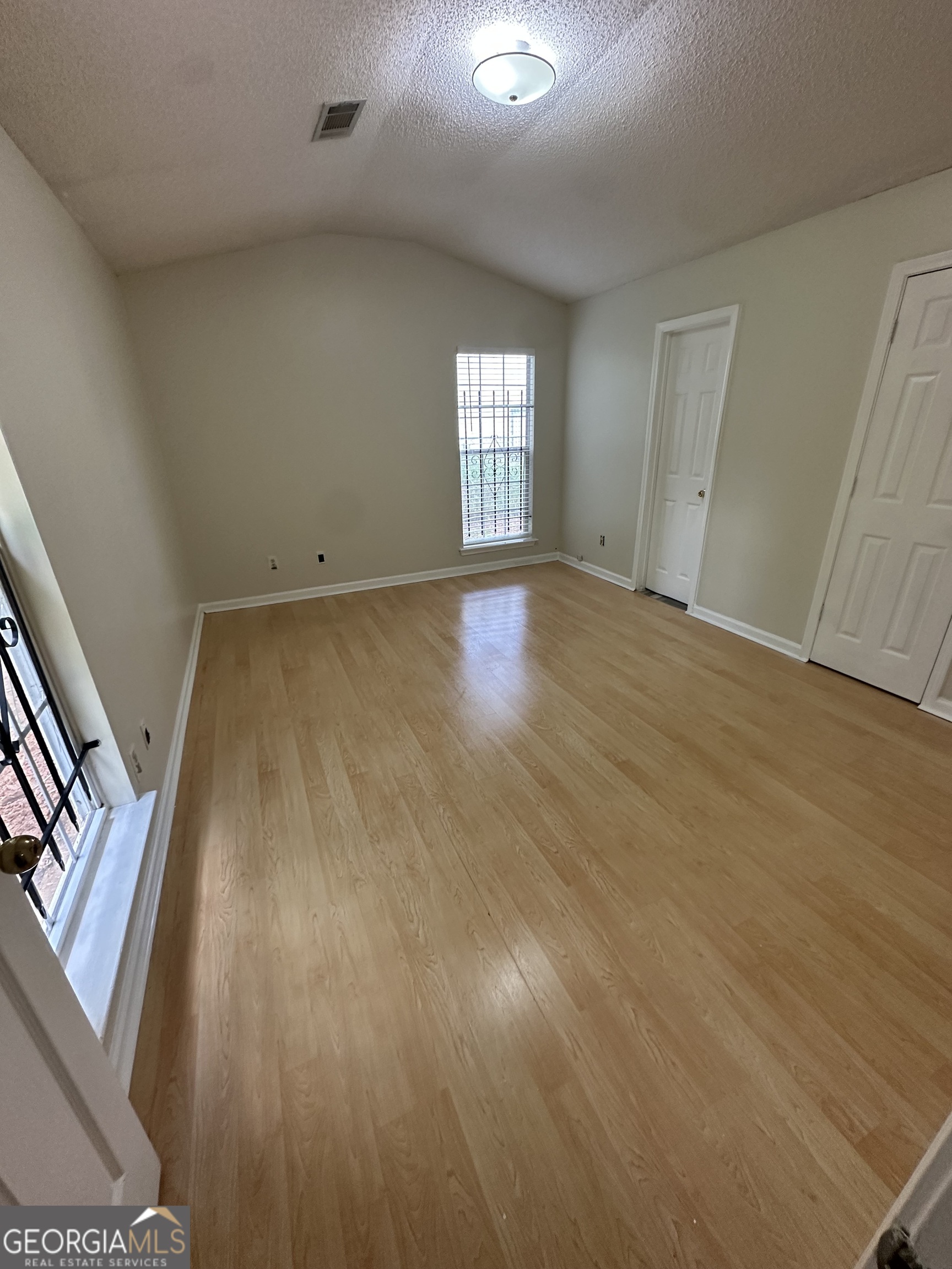465 Eagles Crossing Circle Property Photo 7