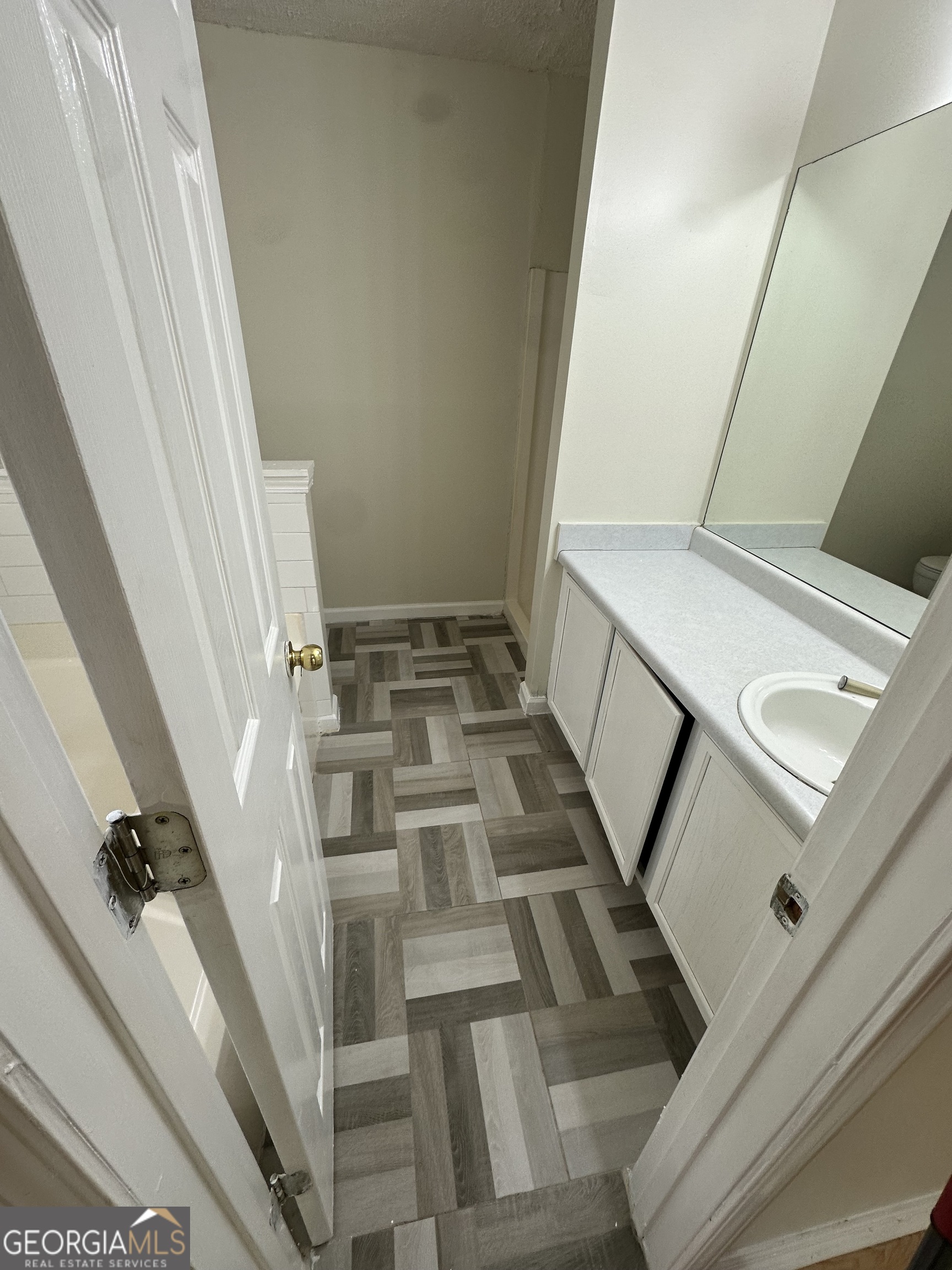 465 Eagles Crossing Circle Property Photo 8