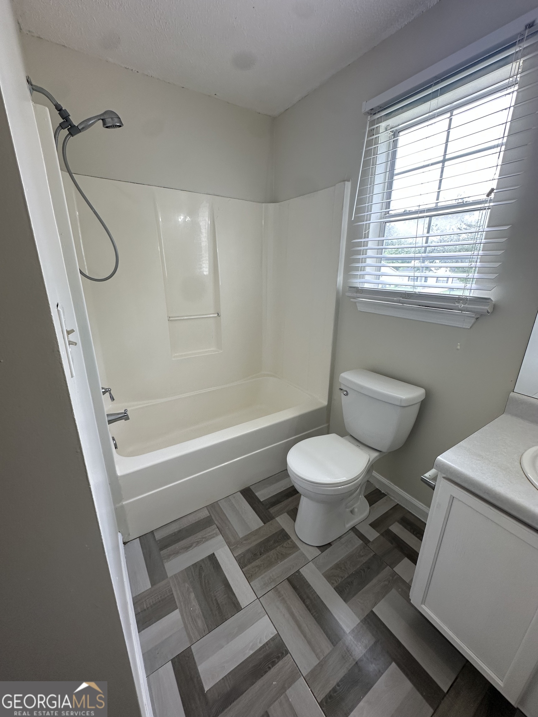 465 Eagles Crossing Circle Property Photo 10
