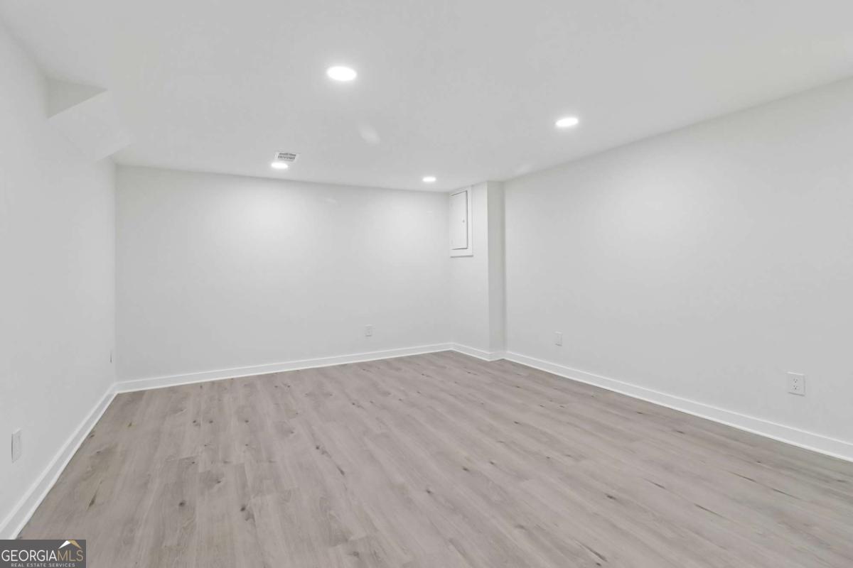2270 Rushmore Drive Property Photo 24