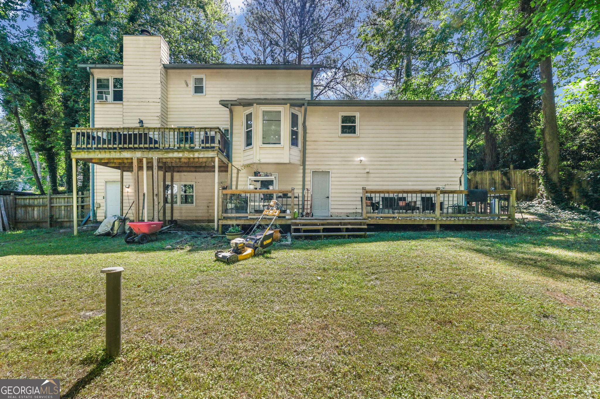 488 Allana Court Property Photo 18