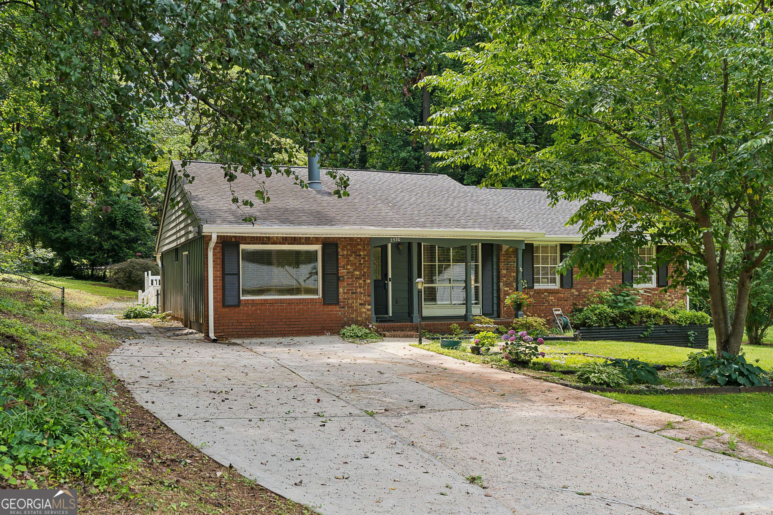 2530 Rolling View Drive Se Property Photo 3