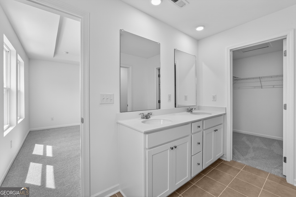 3695 Sagecrest Drive Property Photo 16