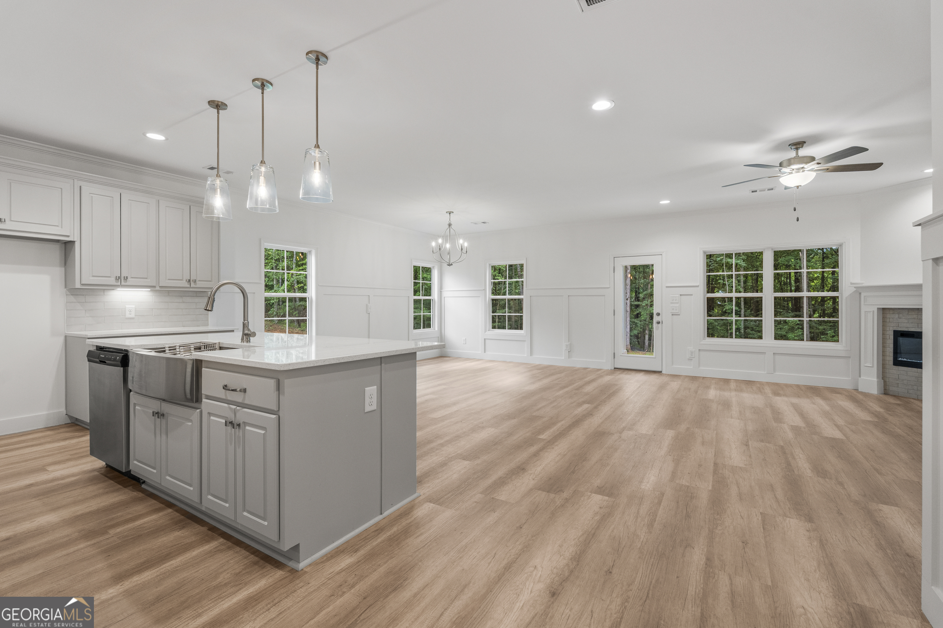 150 Rolling Meadows Way Property Photo 13