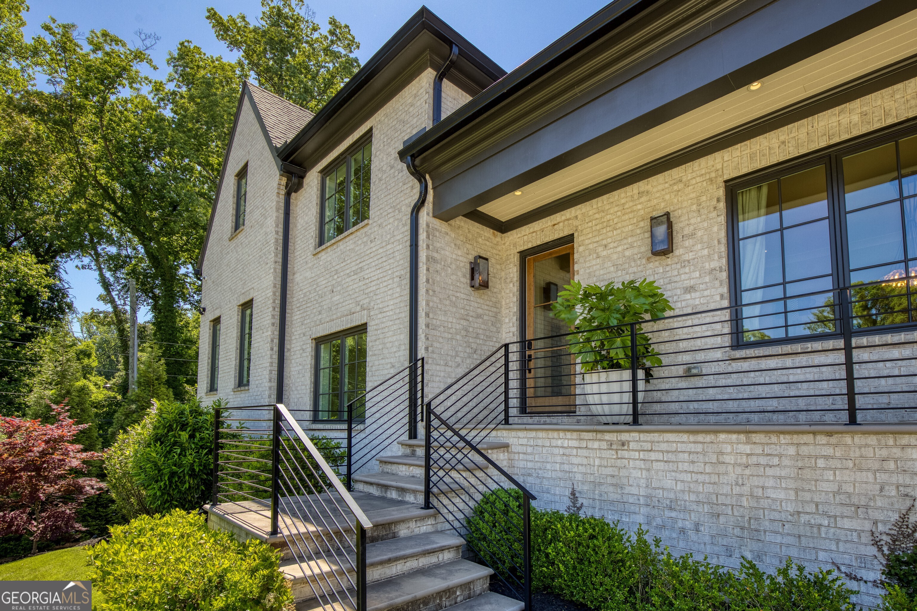 840 Kenry Court Ne Property Photo 3