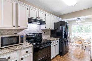 7825 Silversmith Court Property Photo 6