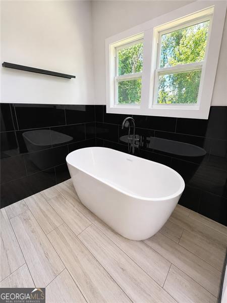 403 Clifton Street Se Property Photo 17
