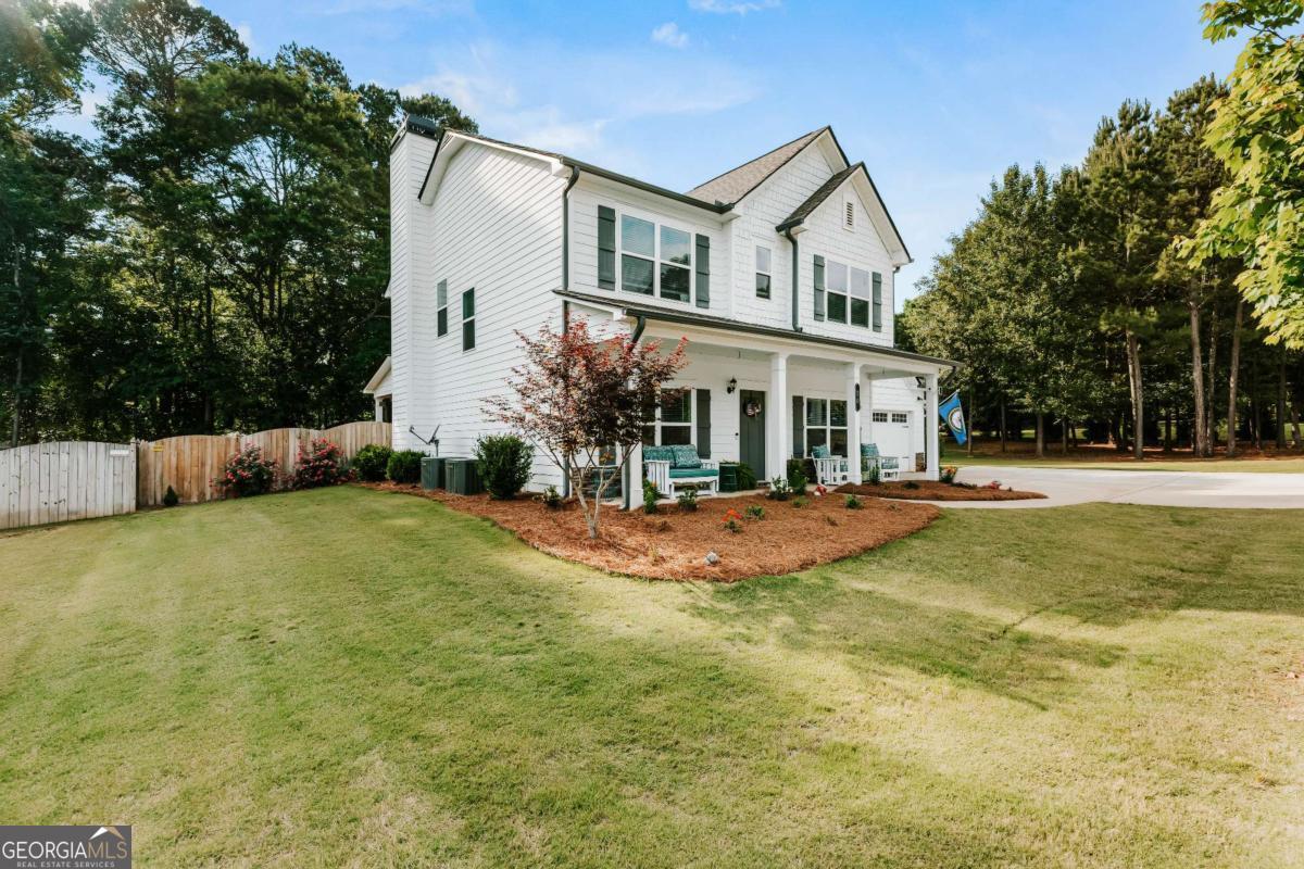 20 Woodbury Lane Property Photo 7