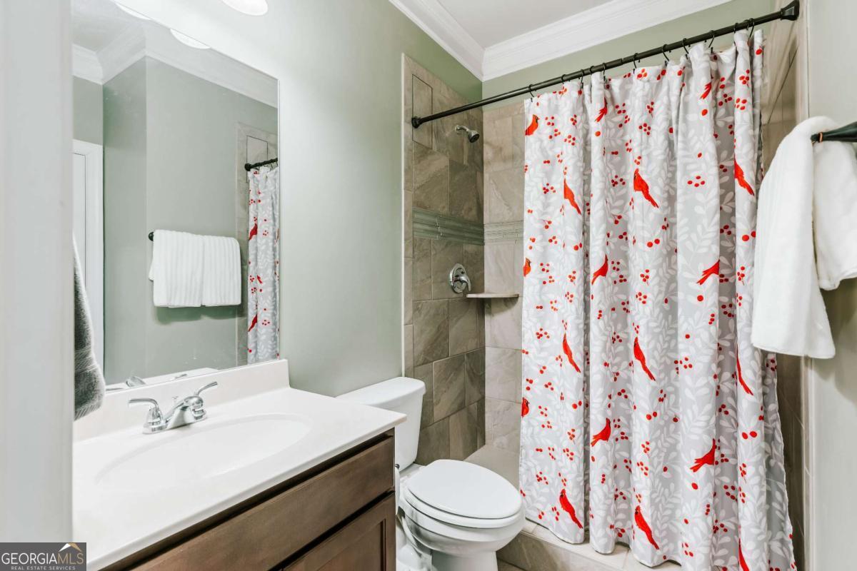 20 Woodbury Lane Property Photo 24