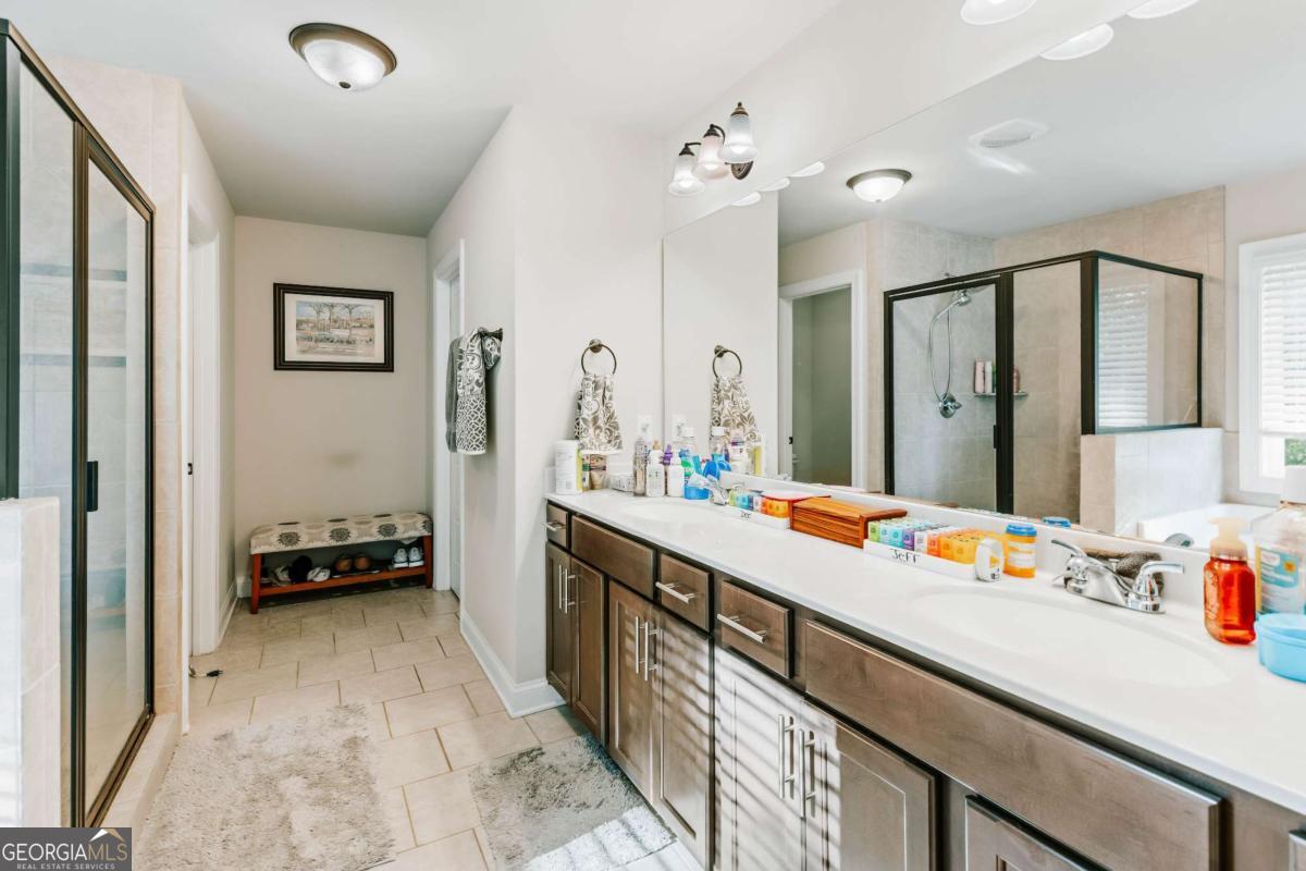 20 Woodbury Lane Property Photo 26