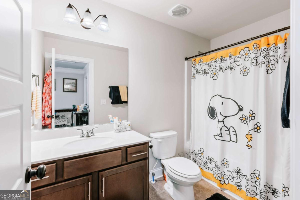20 Woodbury Lane Property Photo 32