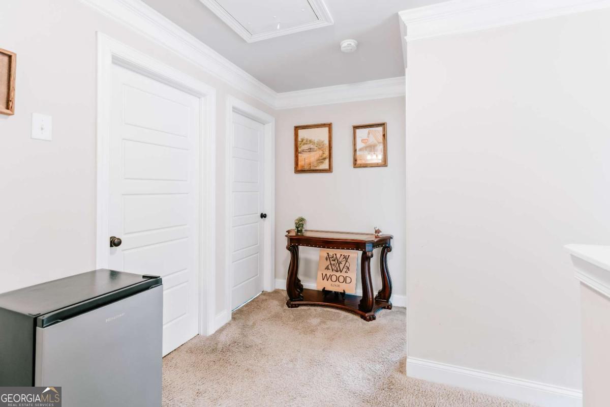 20 Woodbury Lane Property Photo 36