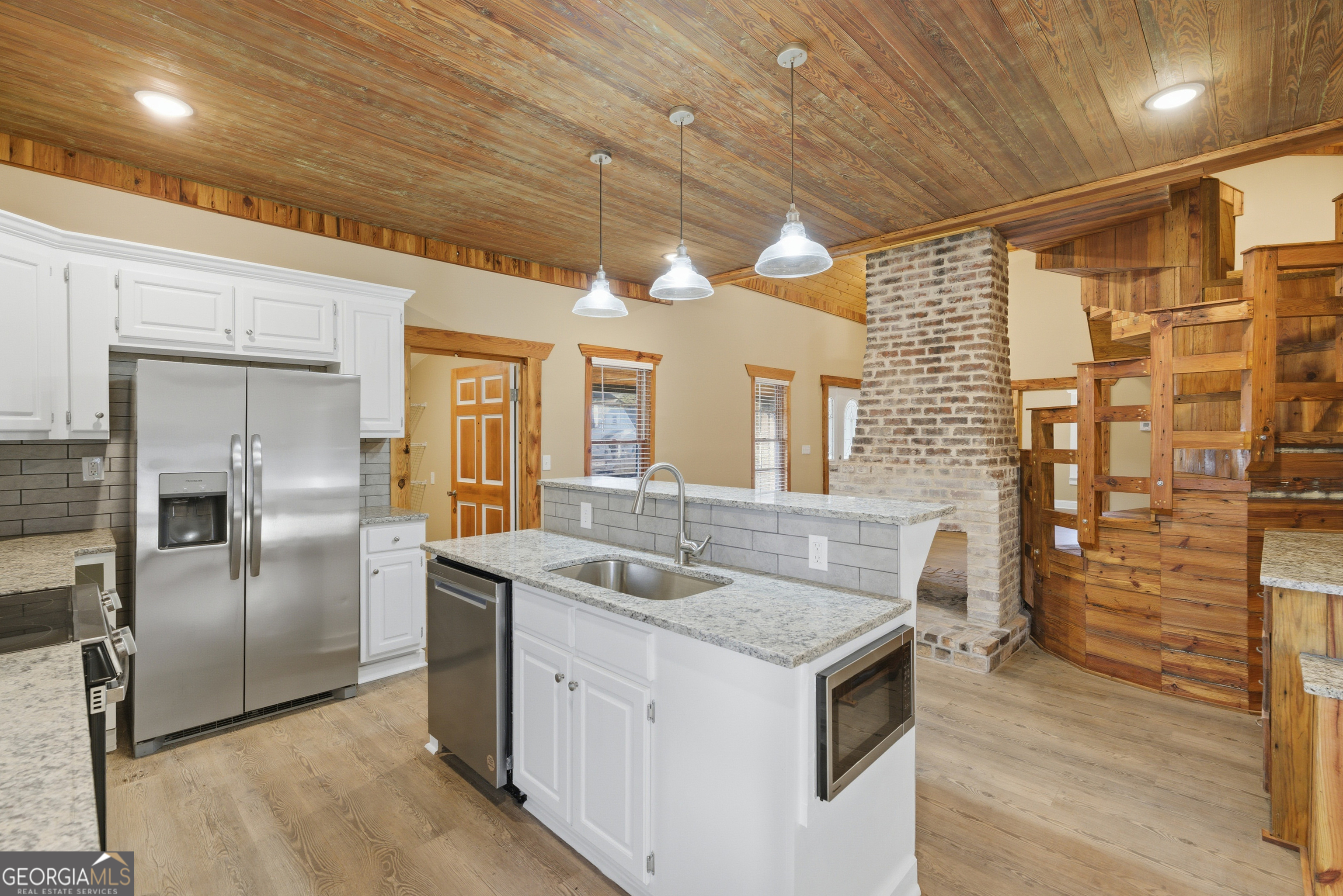 5492 Highway 98 W Property Photo 12