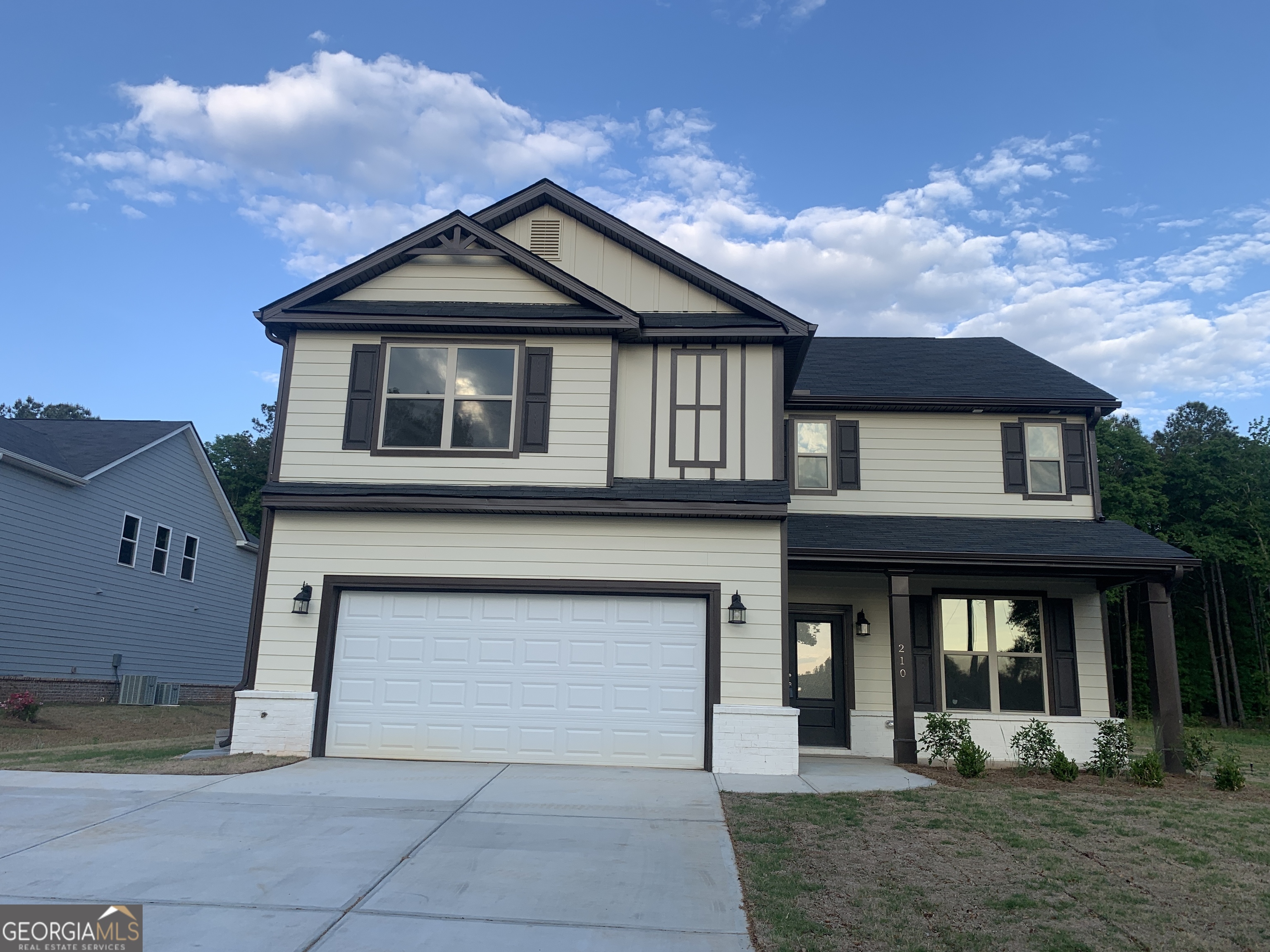 210 Parker Drive Property Photo 2