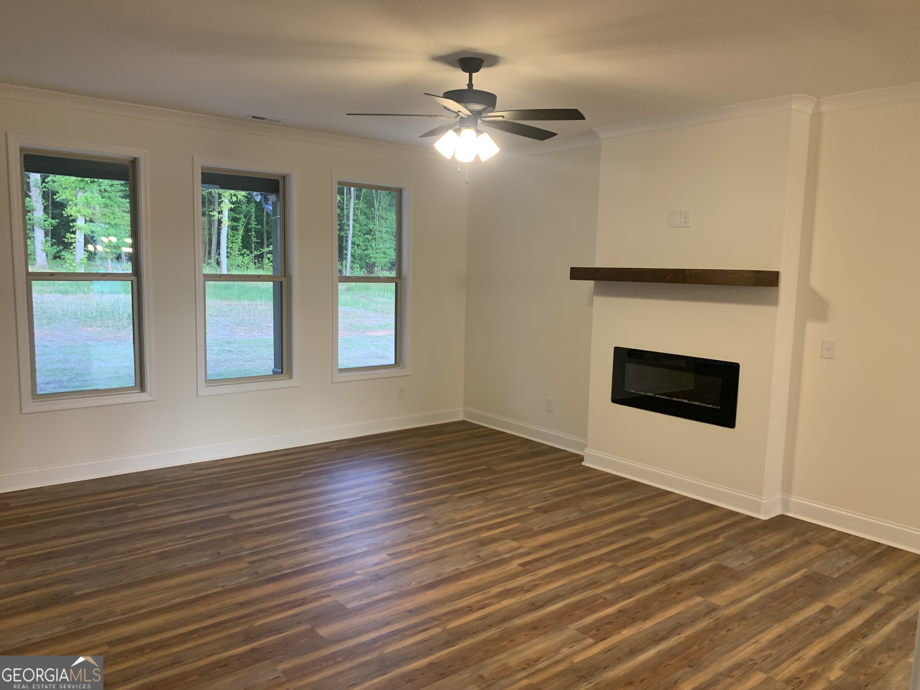 210 Parker Drive Property Photo 5