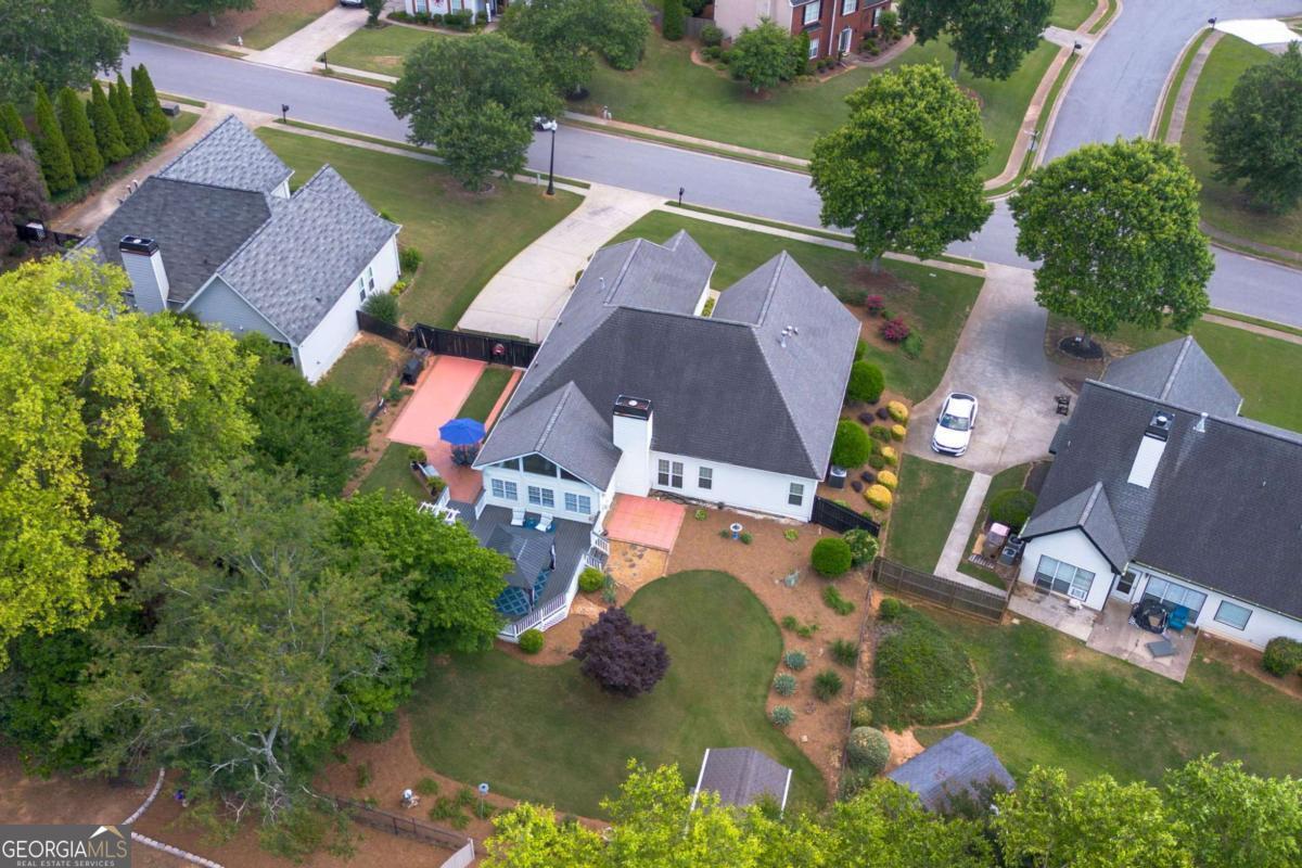 4045 Cherry Ridge Walk Property Photo 2