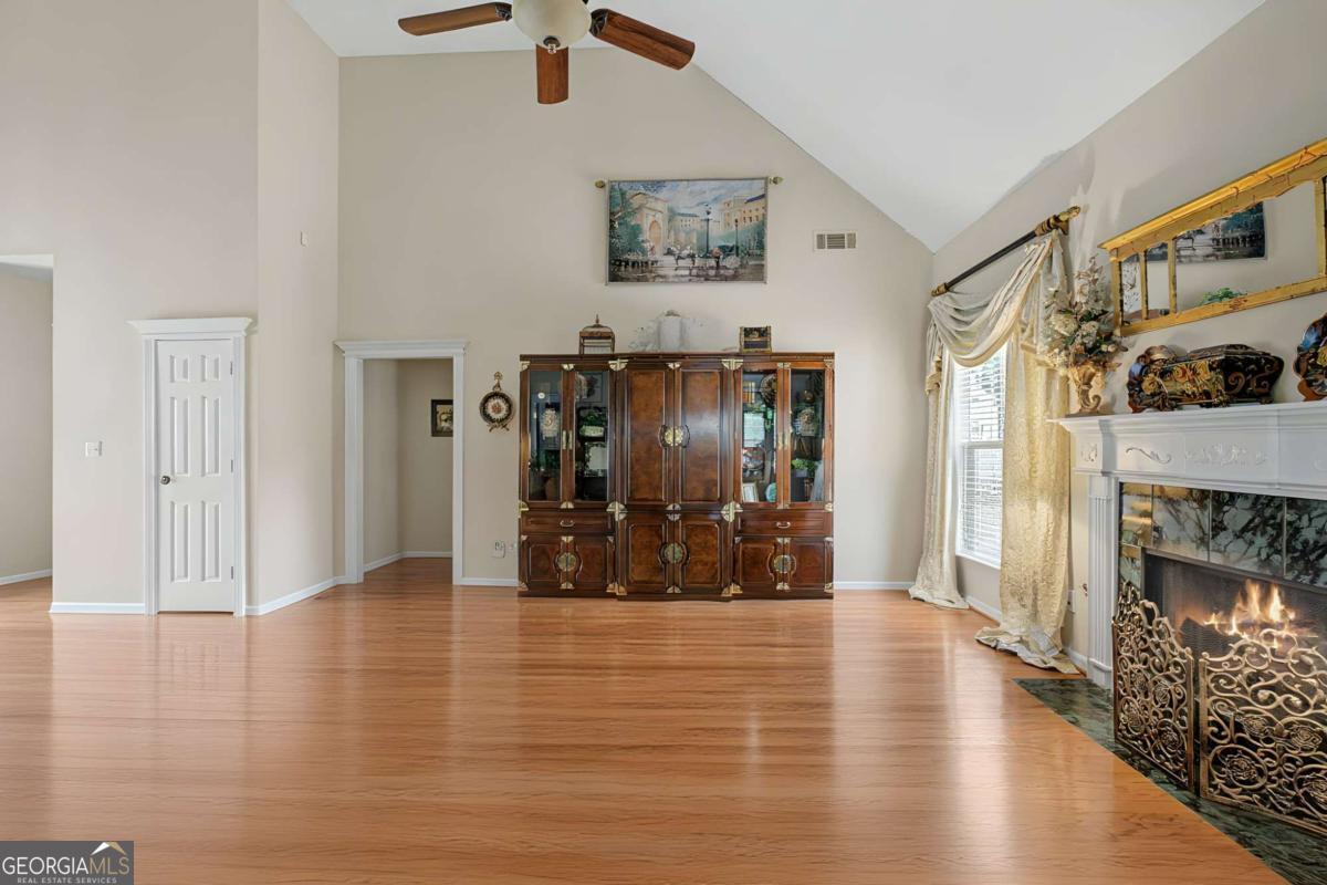 4045 Cherry Ridge Walk Property Photo 19
