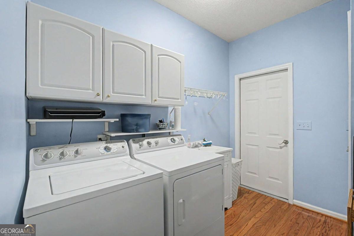 4045 Cherry Ridge Walk Property Photo 43