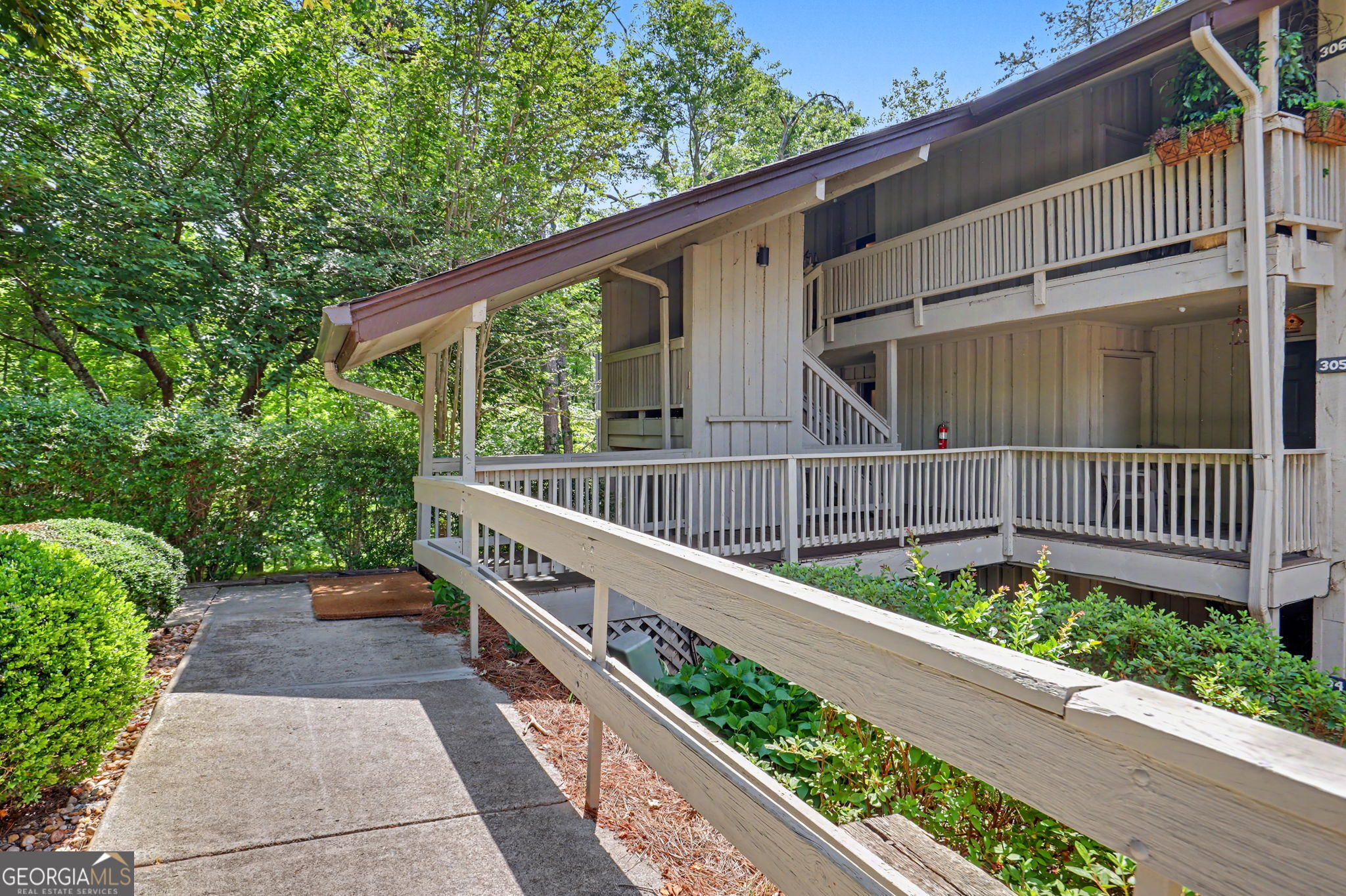 227 Shakespeare Drive # 303 Property Photo 1