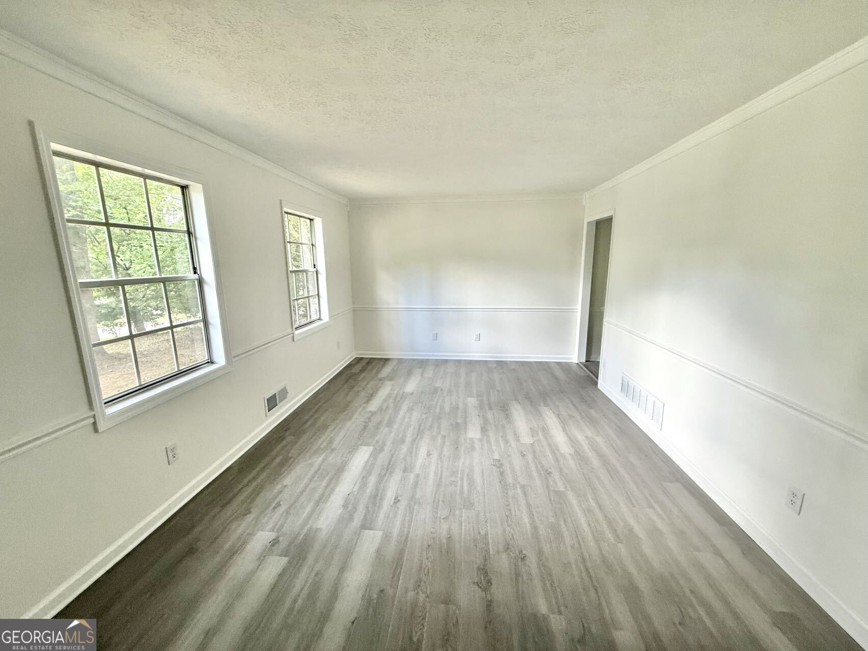 3681 Lavilla Drive Property Photo 4