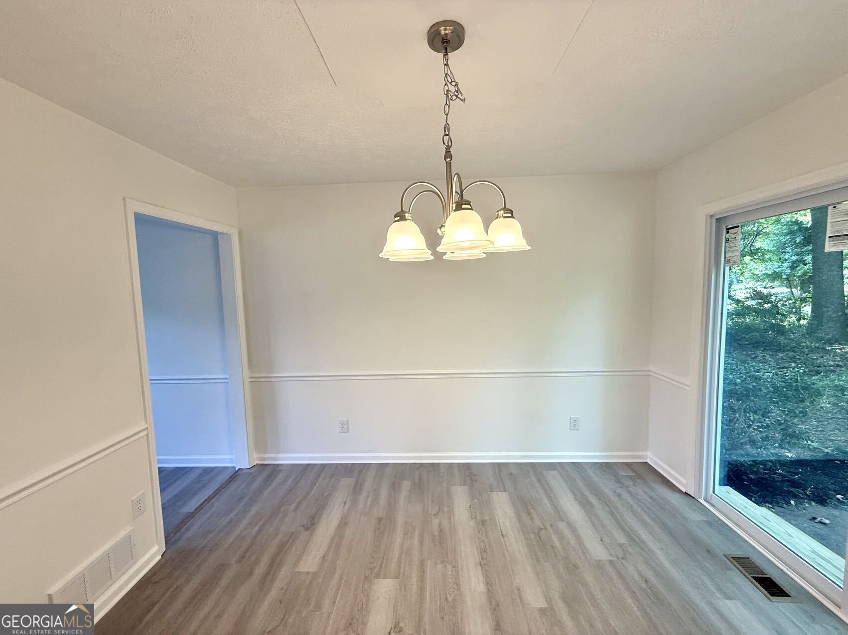 3681 Lavilla Drive Property Photo 7