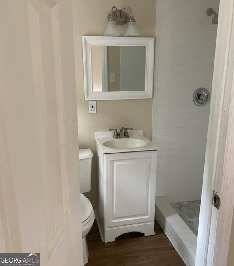 3300 Primrose Road Property Photo 9