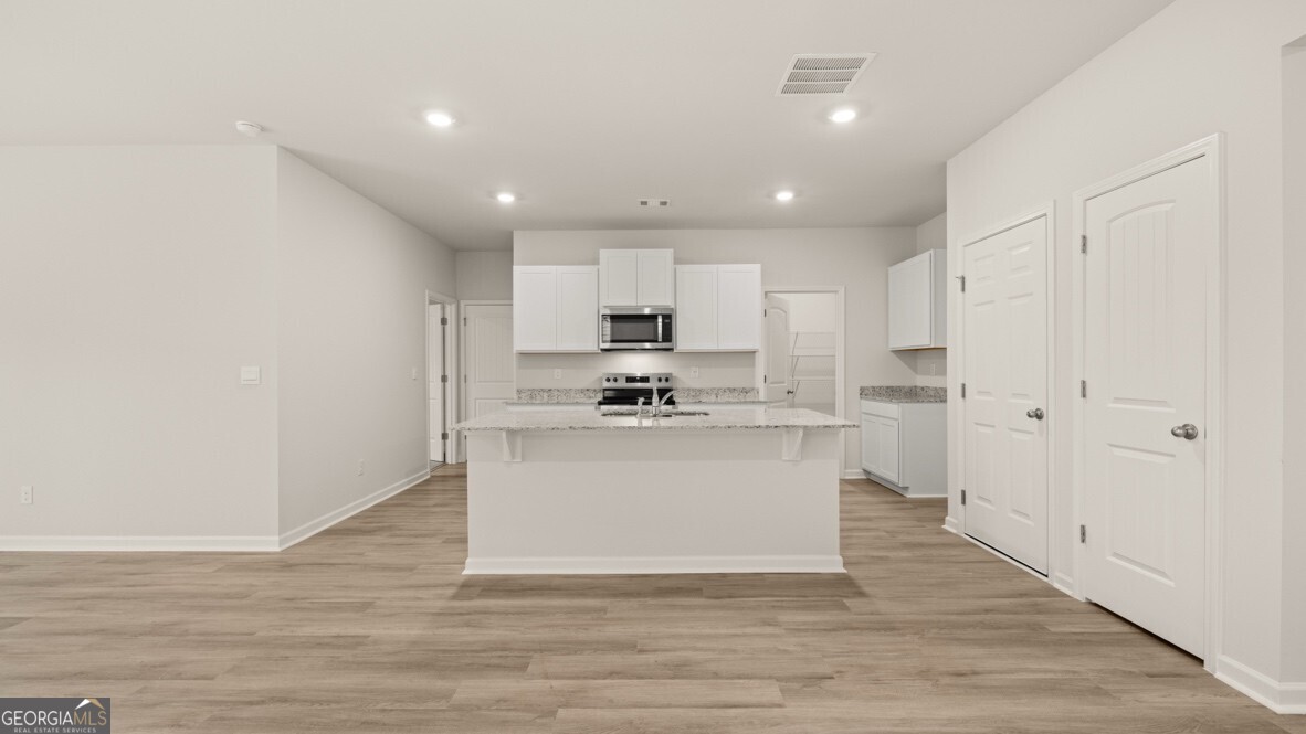 3032 Manor Hill Place Property Photo 4