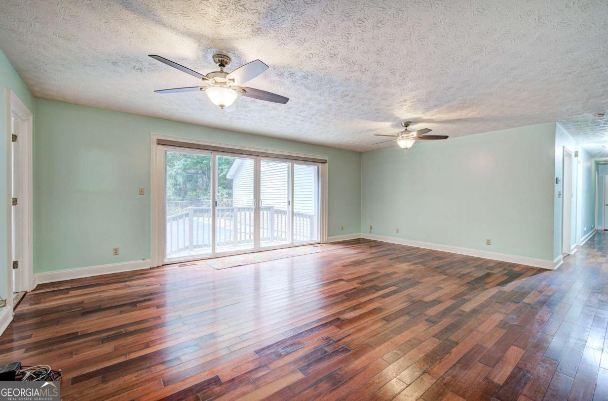 65 Gaddis Road Nw Property Photo 8
