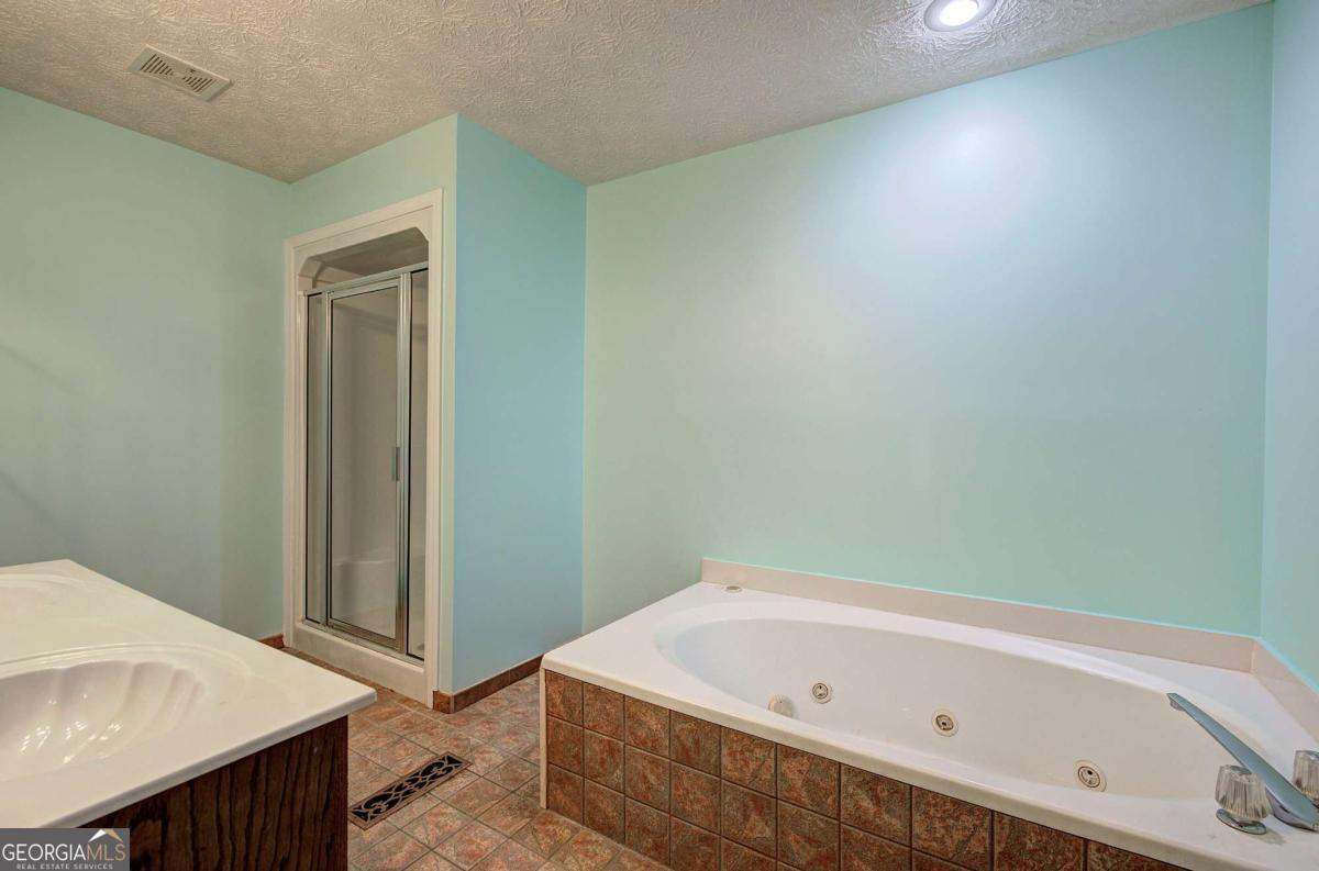 65 Gaddis Road Nw Property Photo 31