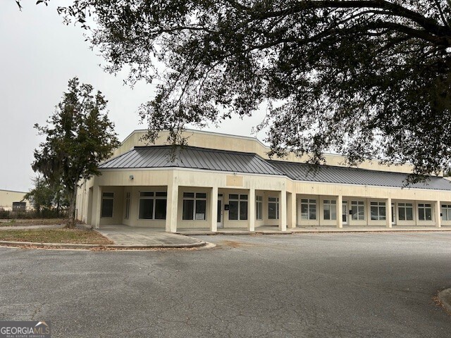 1712 Osborne Road # L Property Photo 1