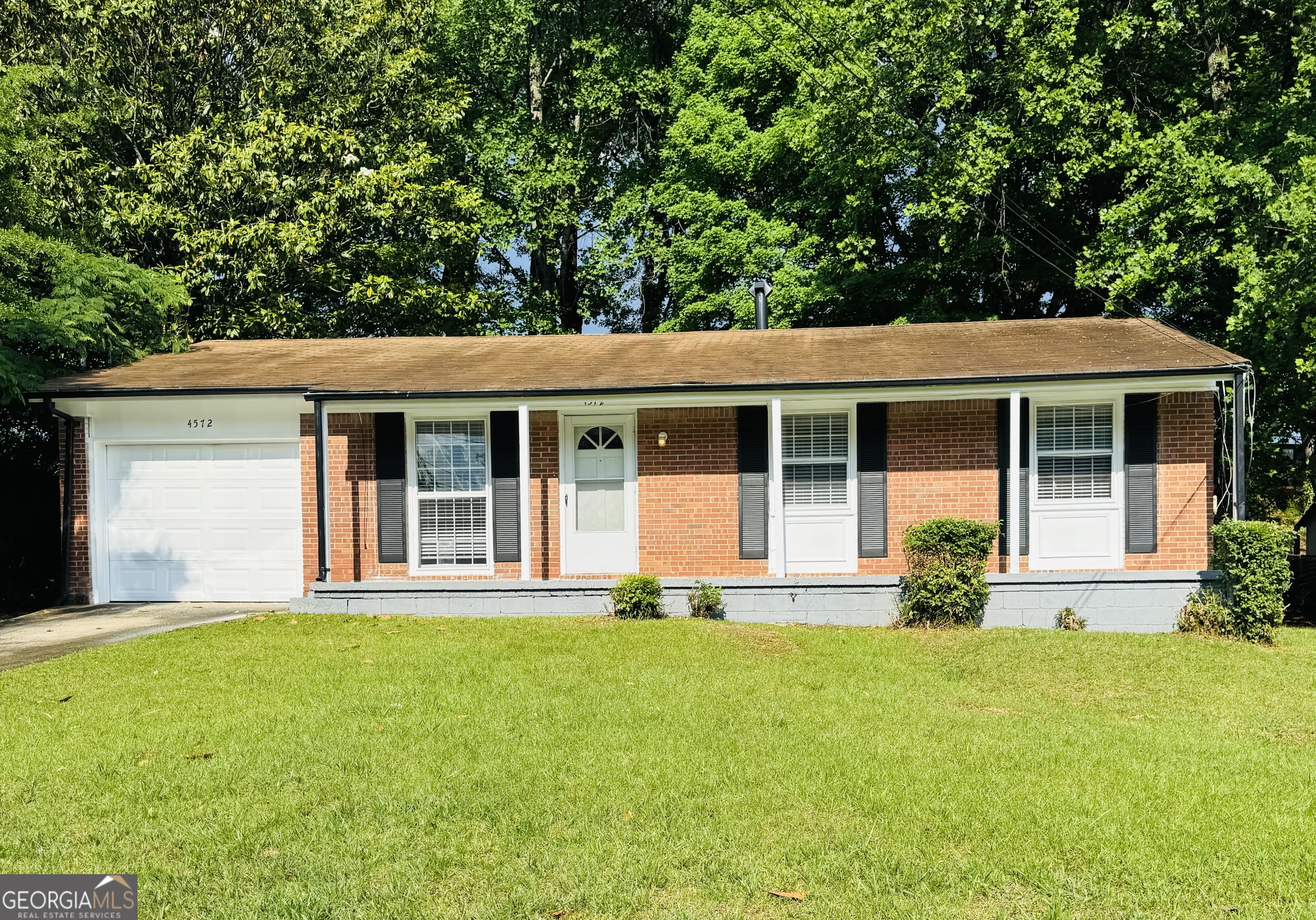 4572 Ryan Road Property Photo 1