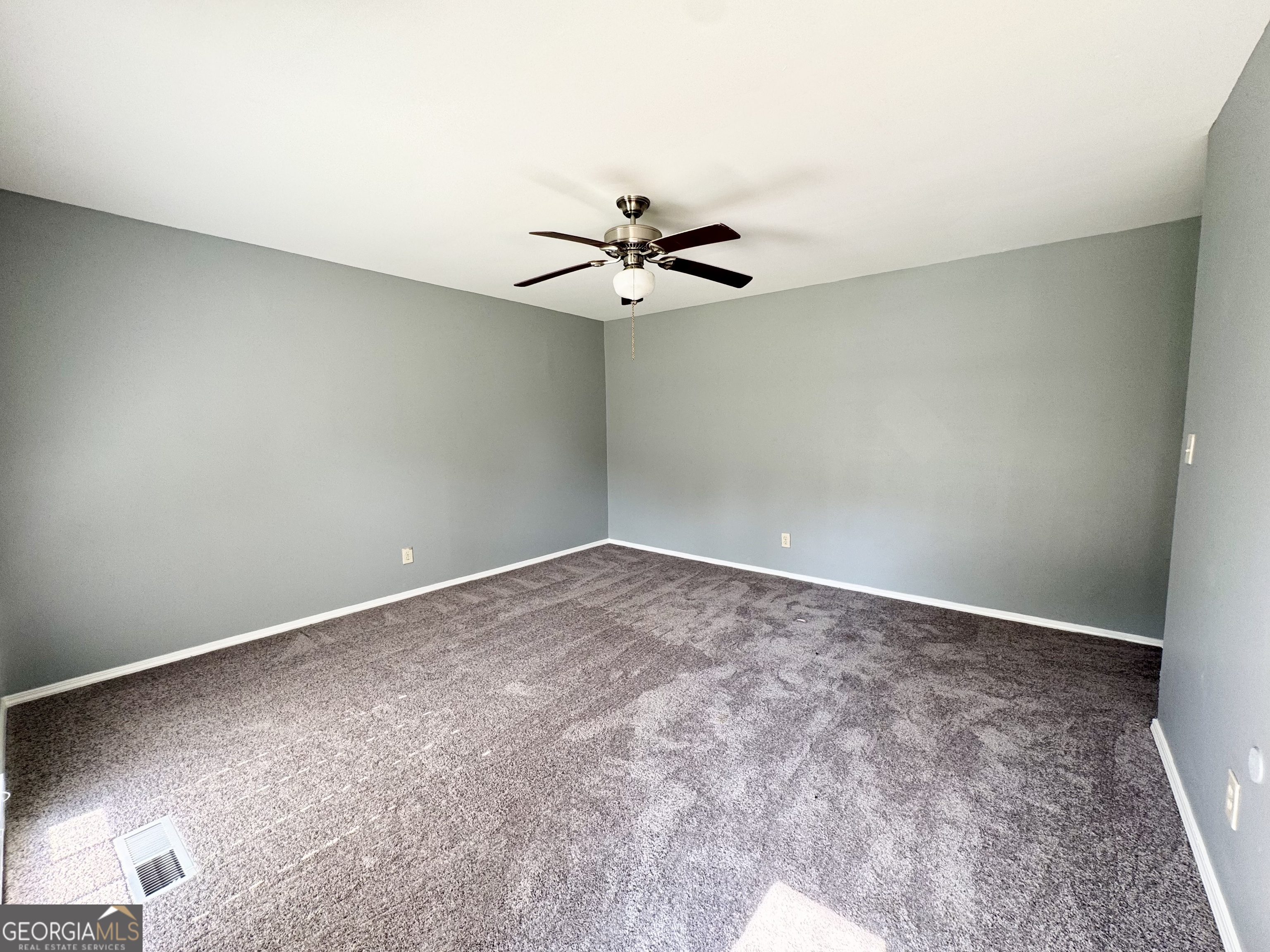 4572 Ryan Road Property Photo 3