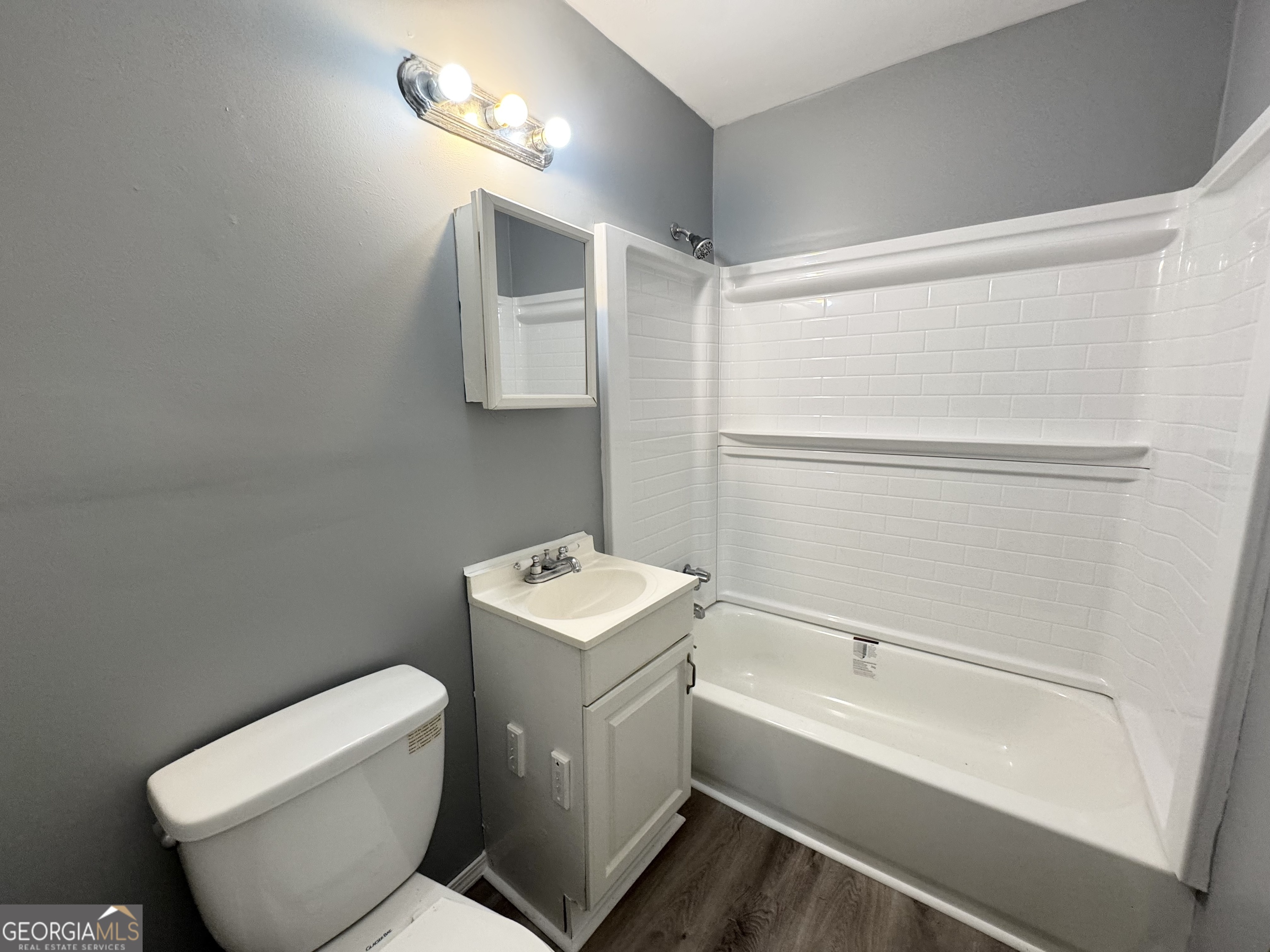 4572 Ryan Road Property Photo 7
