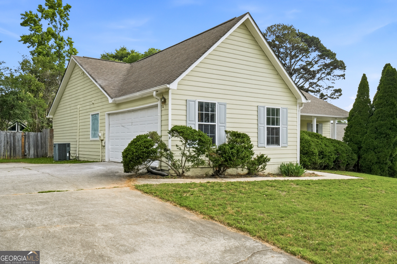115 Knight Way Property Photo 3