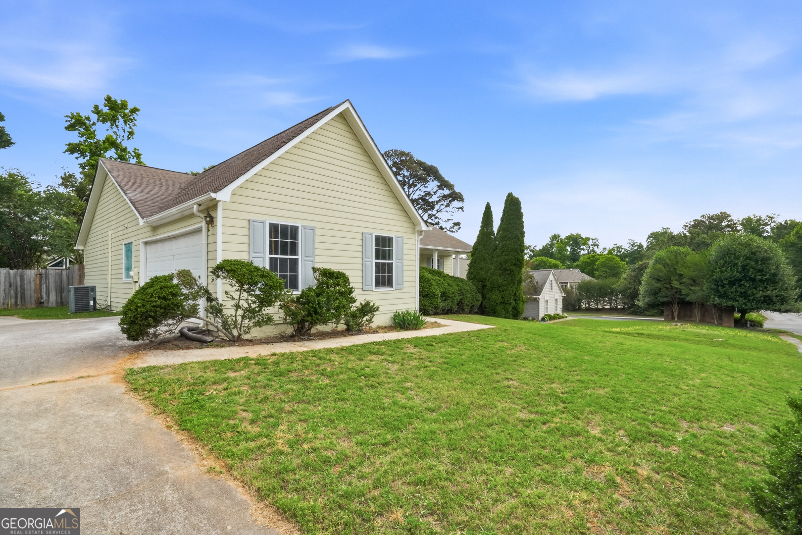 115 Knight Way Property Photo 4
