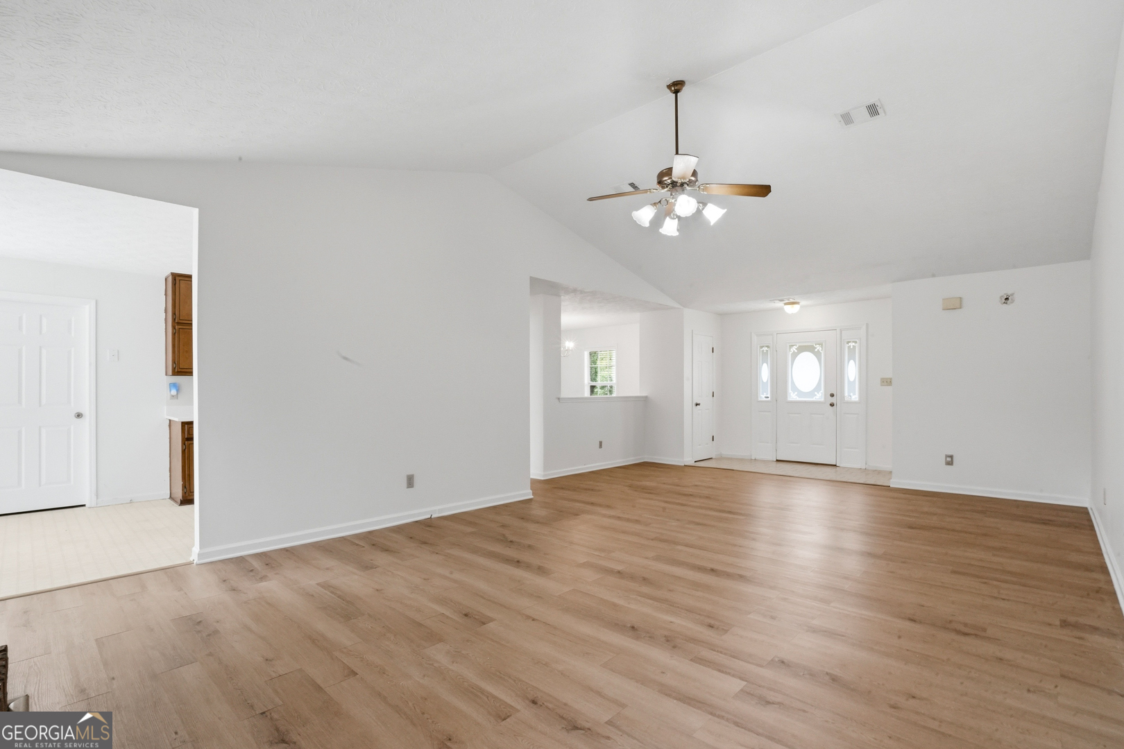 115 Knight Way Property Photo 7
