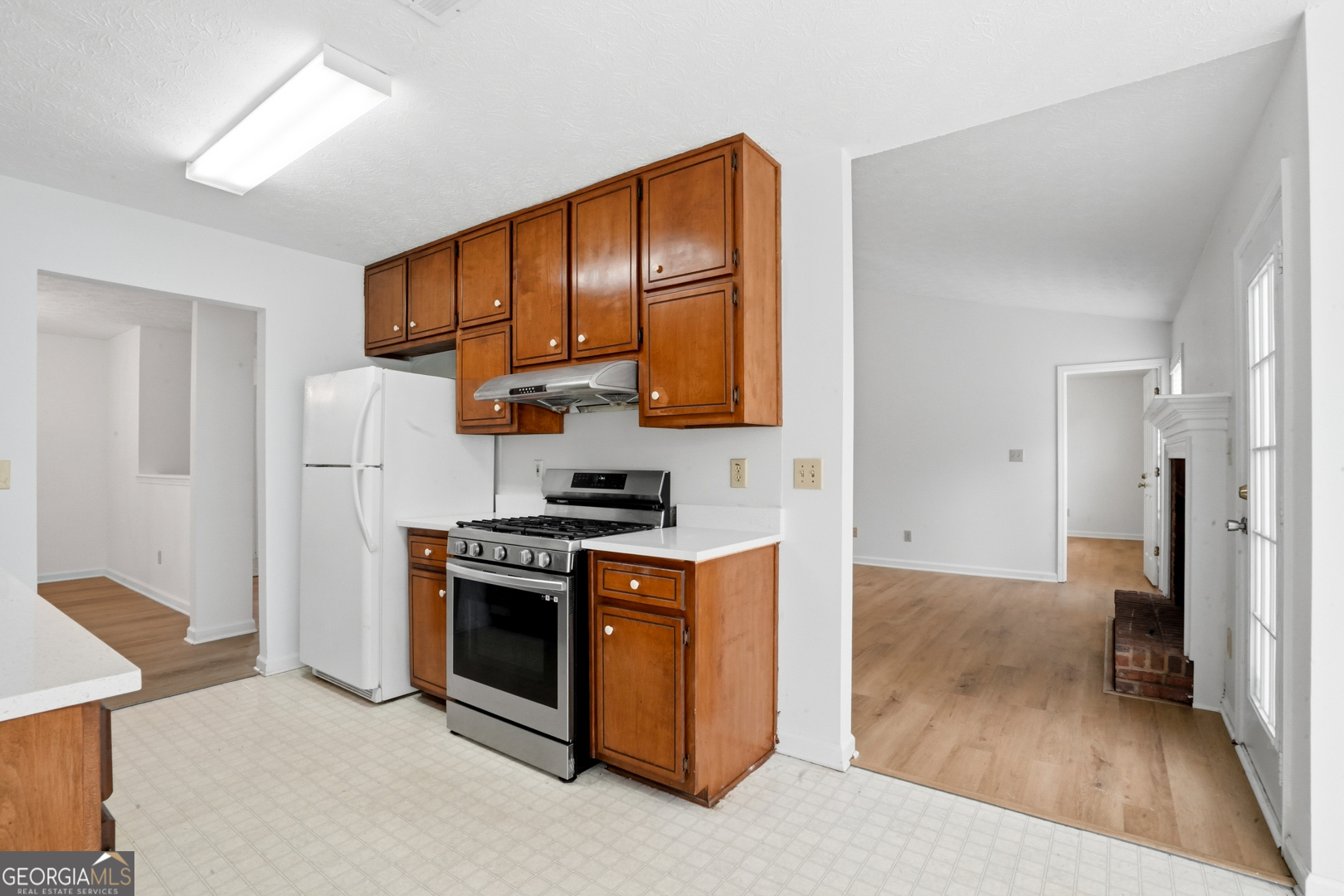 115 Knight Way Property Photo 8