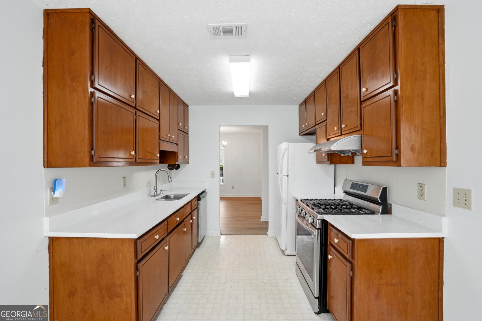 115 Knight Way Property Photo 10